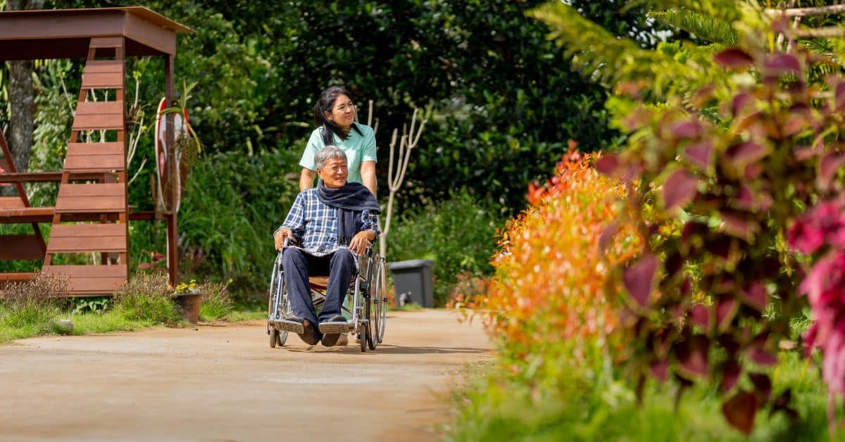Why Natural Landscapes Matter: Choosing A Dementia Care Community 2 Seniors In Memory Care Community